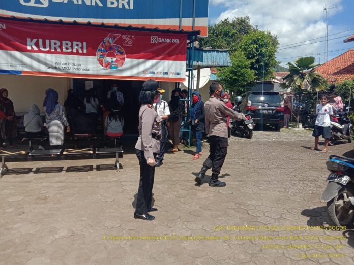 Himbauan dan Sosialisasi Cegah Virus Corona Di Bank BRI Polsek Ciampea Polres Bogor