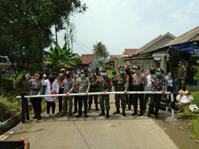 Hari ini Polsek Ciampea Bersama Tiga Pilar Kembali Sosialisasi PSBB di Sejumlah Tempat