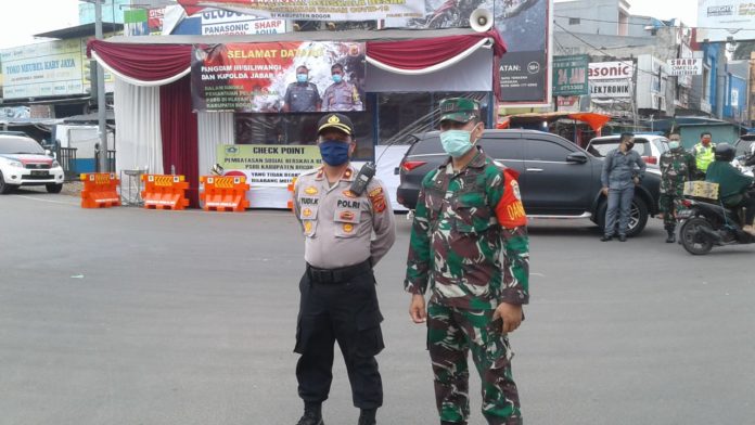 Hari pertama di berlakukannya PSBB kabupaten bogor di wilayah cibinongWhatsApp Image 2020-04-15 at 15.13.00 Hari pertama di berlakukannya PSBB kabupaten bogor di wilayah cibinong