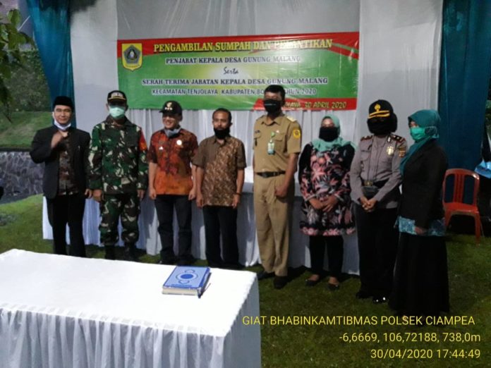 Kapolsek Ciampea Bersama Muspika Tenjolaya Menghadiri Serah Terima Jebatan Kepala Desa Gunung Malang