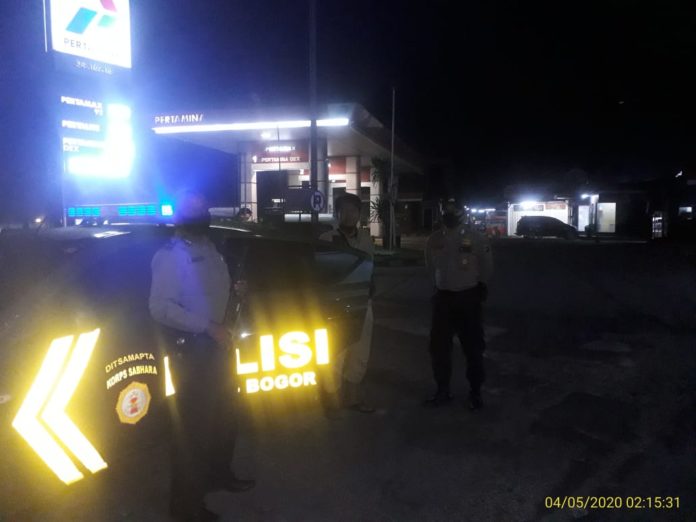 Unit Sabhara Polsek Ciawi Polres Bogor Patroli Antisipasi C3 dan Tawuran
