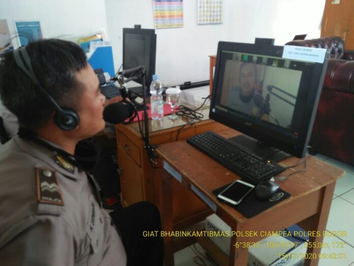 MPLS SMAN 1 Tenjolaya, Bhabinkamtibmas Polsek Ciampea Berikan Penyuluhan Kadarkum.