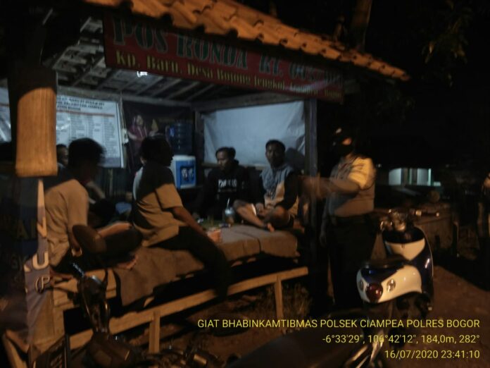 Sambang Pos Kamling, Salah Satu Upaya Polsek Ciampea Dalam Harkamtibmas.