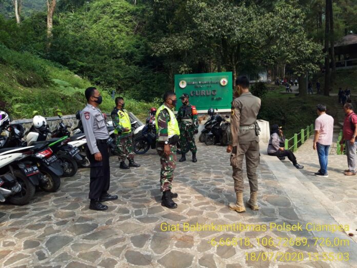 Personil Polsek Ciampea Dan Koramil 2114 Ciampea Giatkan Patroli Sambang Tempat Wisata.