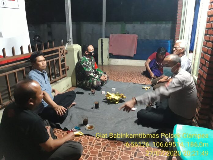 Door To Door Sistem, Merupakan Cara Bhabinkamtibmas Untuk Menciptakan Kamtibmas Yang Kondusif.