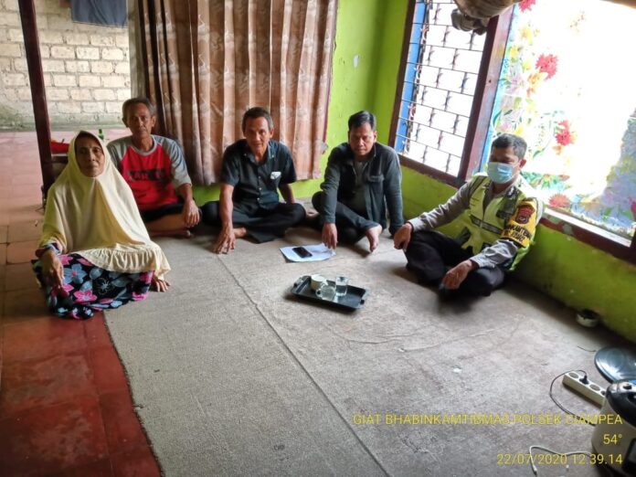 Giat Sambang Bhabinkamtibmas Polsek Ciampea, Imbau Warga Tentang Pencegahan Covid-19.